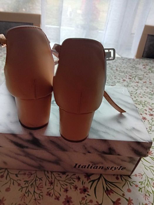 Buty damskie eleganckie