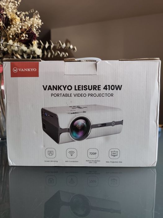 Projetor VANKIO  Leisure 410w inclui mala de transporte,e tripé