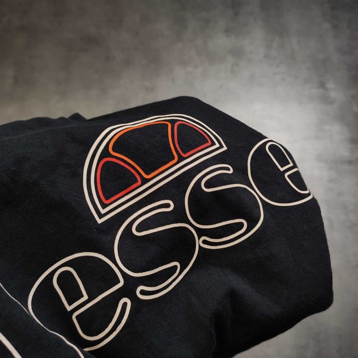 MĘSKA Bawełna Koszulka Ellesse Haftowane Logo Czarna Naszywka Sport