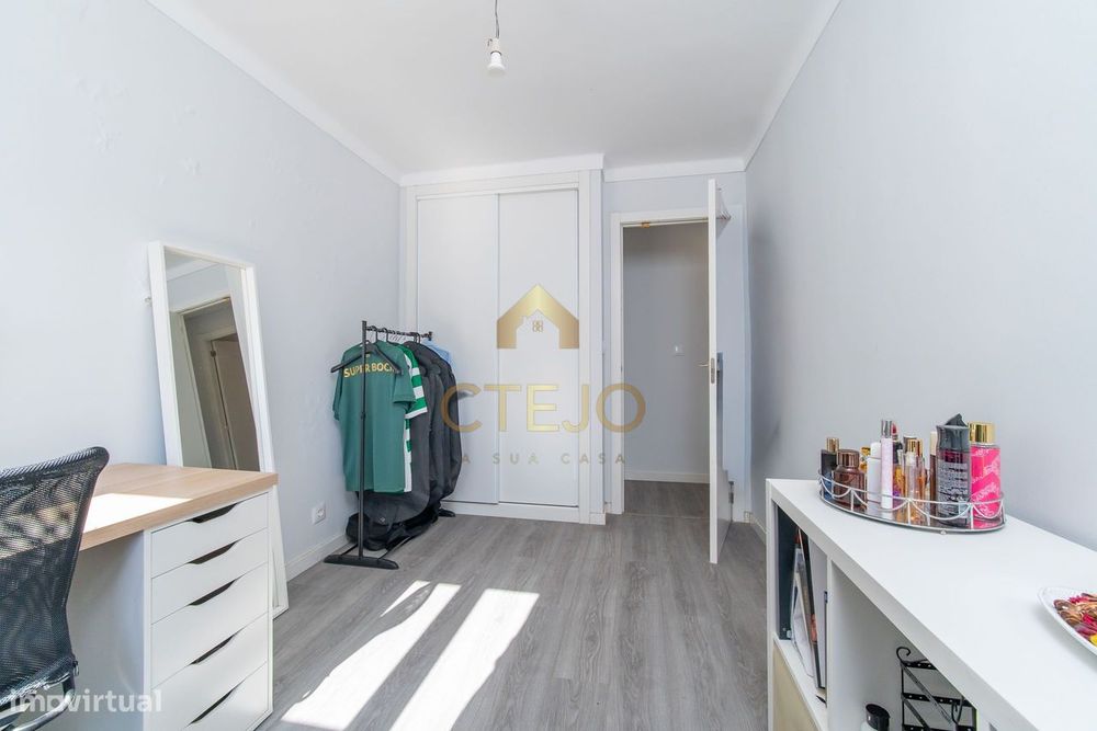 Apartamento T3 C/Arrecadação - Olivais Sul