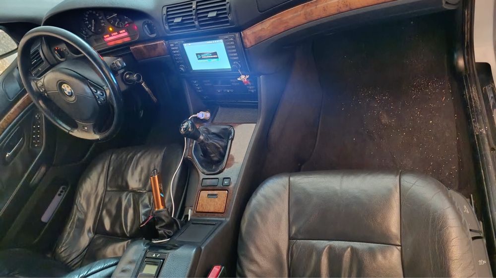 Vendo BMW e39 525 tds em bom estado