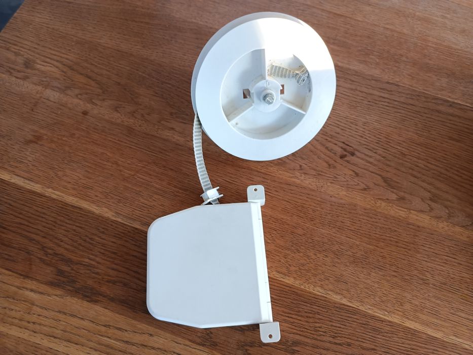 Zwijacz do rolet zewnętrznych na taśmę