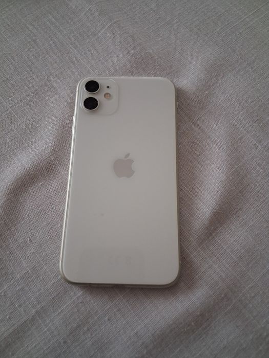 iPhone 11 biały 64 gb