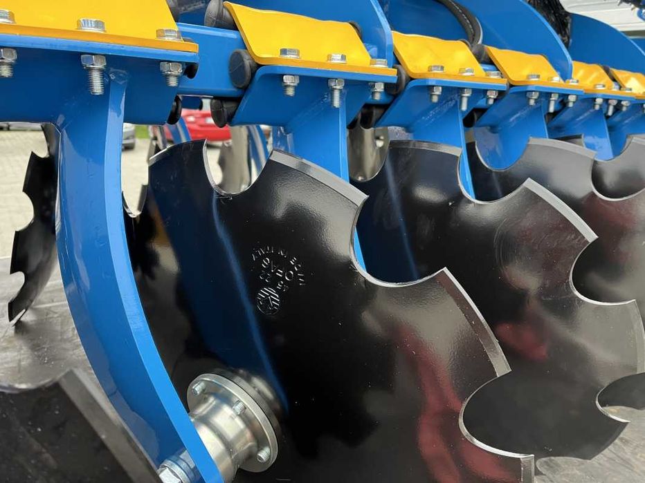 Brona talerzowa hydrauliczna ROLLAND Filed Hawk 5m BH talerzówka