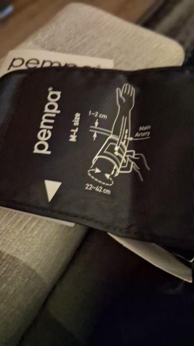 Nowy ciśnieniomierz naramienny.