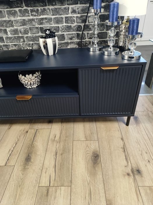 Szafka pod telewizor