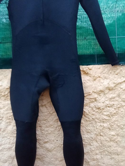 Fato de surf preto rip curl