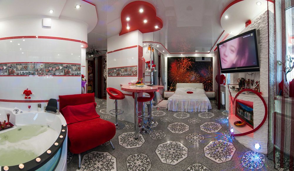 VIP Троещина 2 этаж с Джакузи в комнате, 2 бойлера + Почасово!