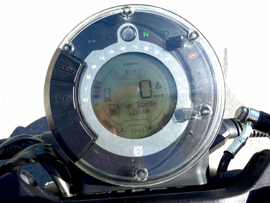 Husqvarna Vitpilen 401