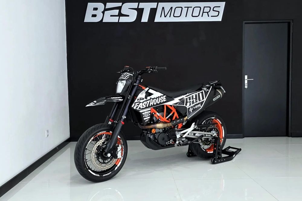 KTM 690