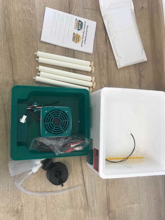 Автоматичний інкубатор CoInceptus для 12-16 яєць