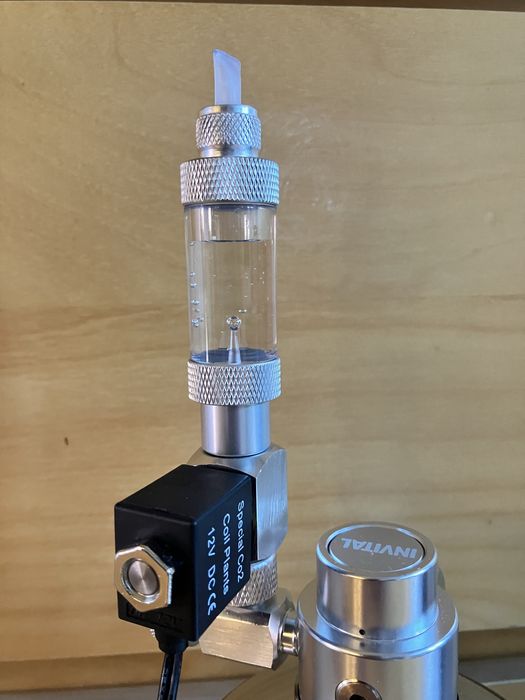 Butla Invital Co2