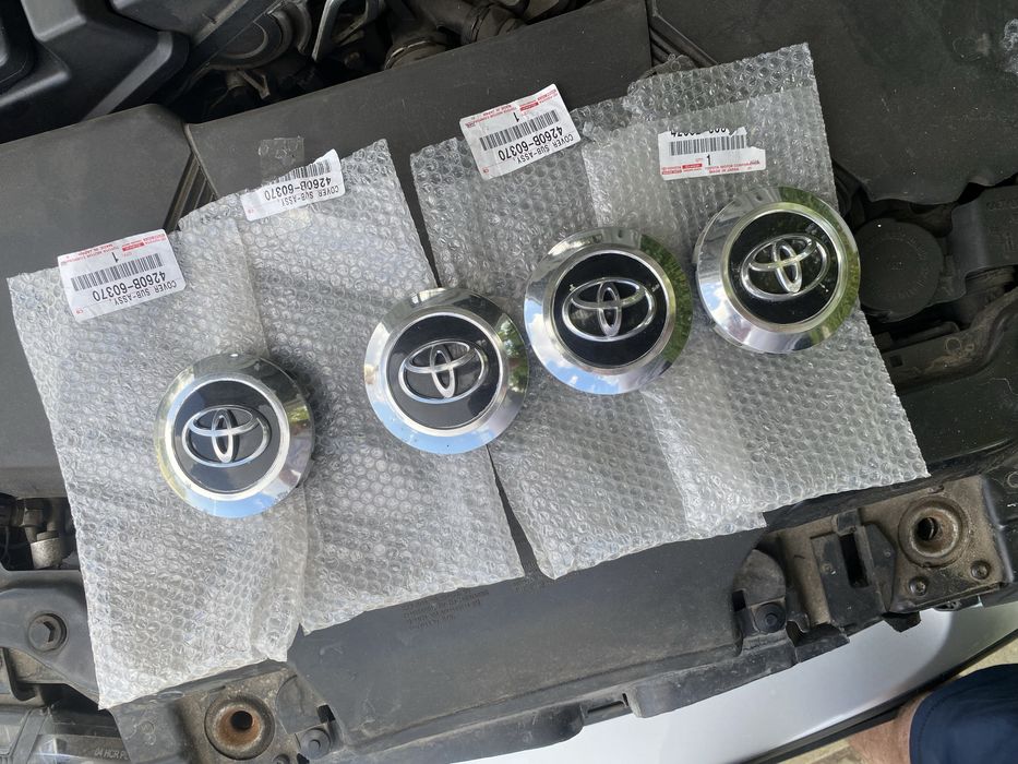 Значки  на Toyota