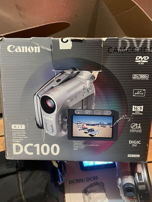 Продам видеокамеру