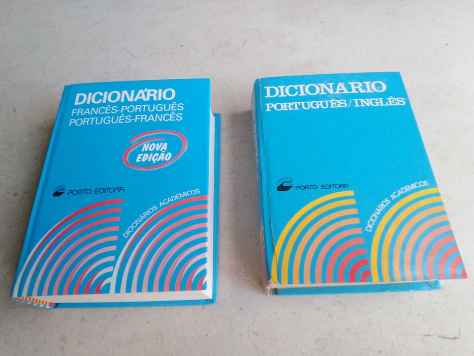 Dictionaries – French/Portuguese and Portuguese/English (€5 each).64552574387075120