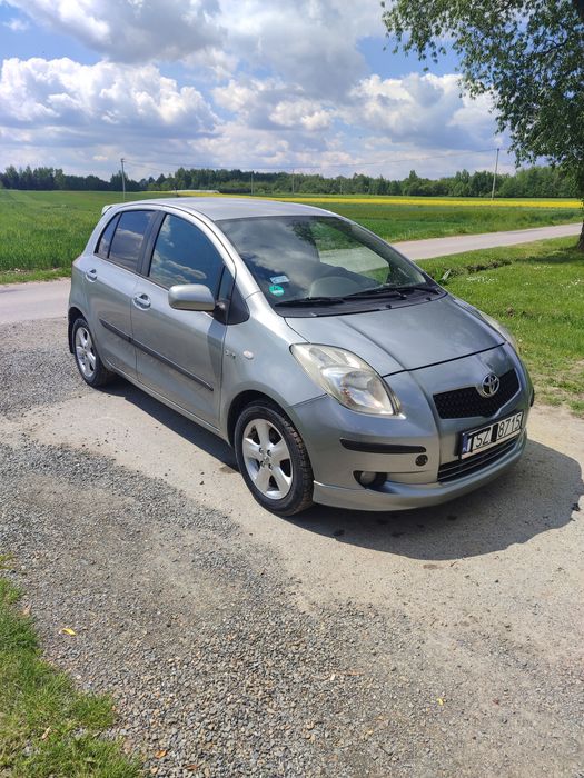 Toyota yaris 1.4 D4D  90 km automat