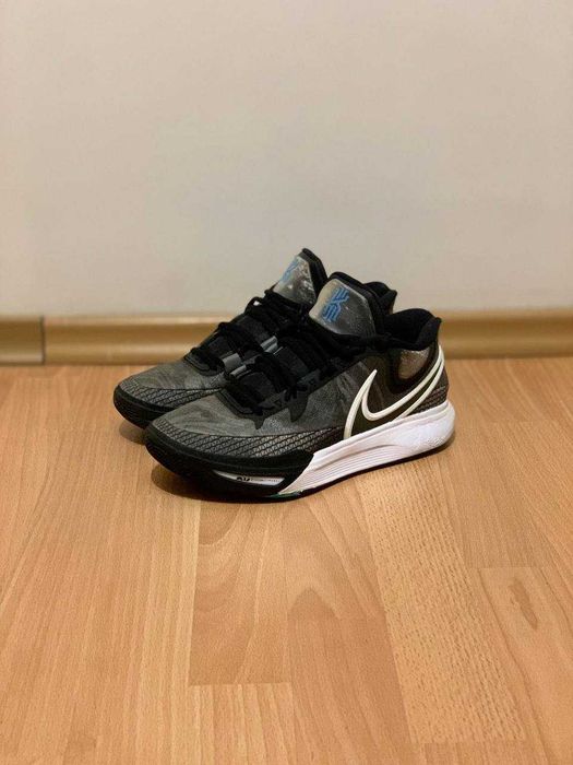 Nike Kyrie 8 Orca баскетбольні Кросівки