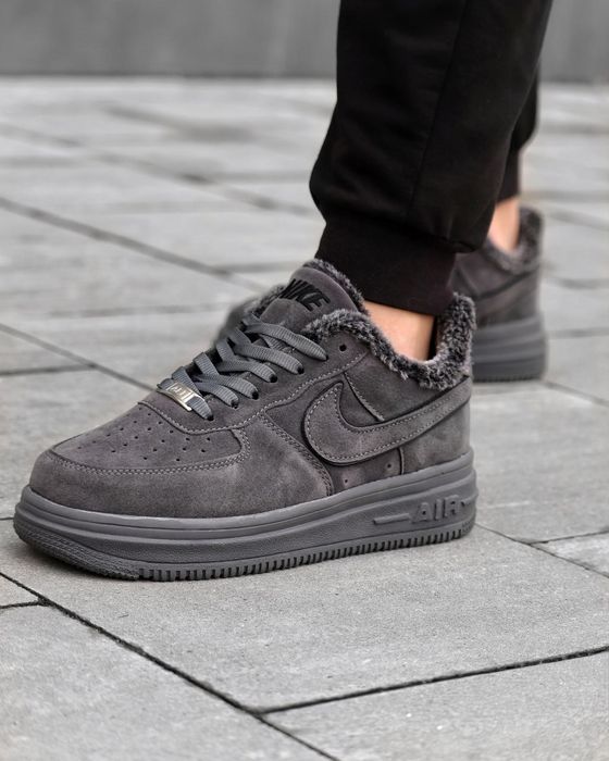 ЗИМОВІ! зимові кросівки , зимове взуття  , кроссівки на хутрі найк