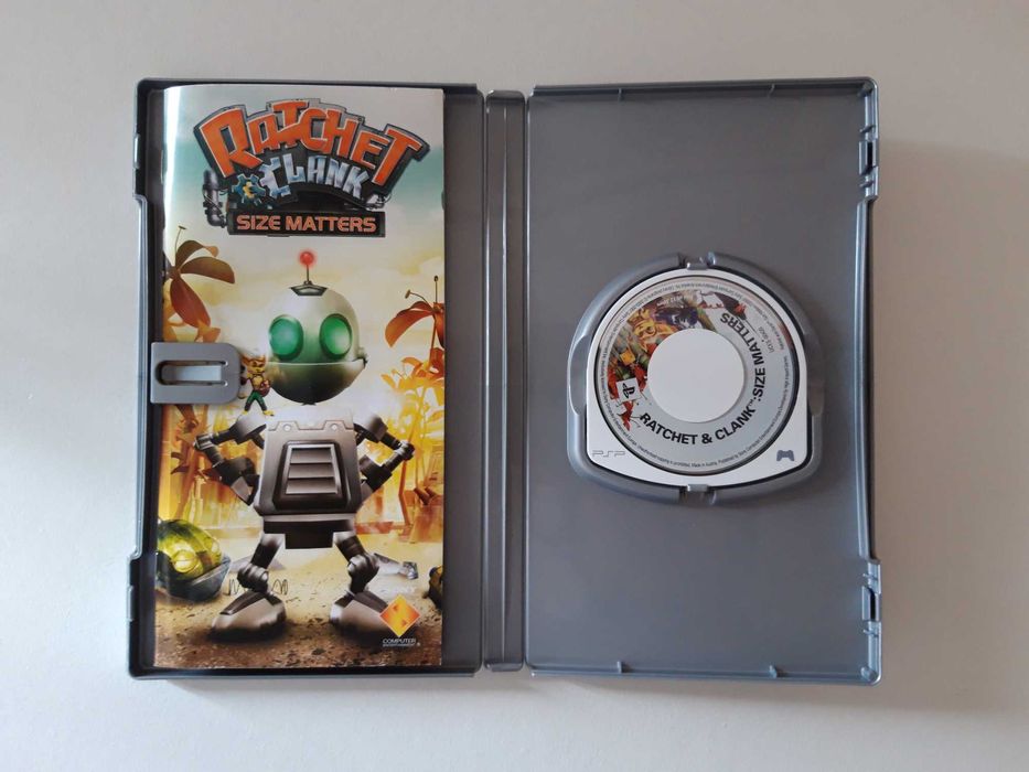 Jogo PSP  "Ratchet  & Clank - Size matters"