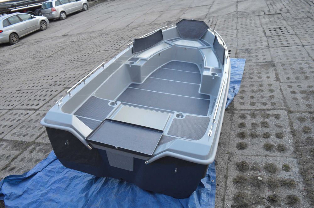 Łódka Wiosłowo-Wędkarska MANTA 440