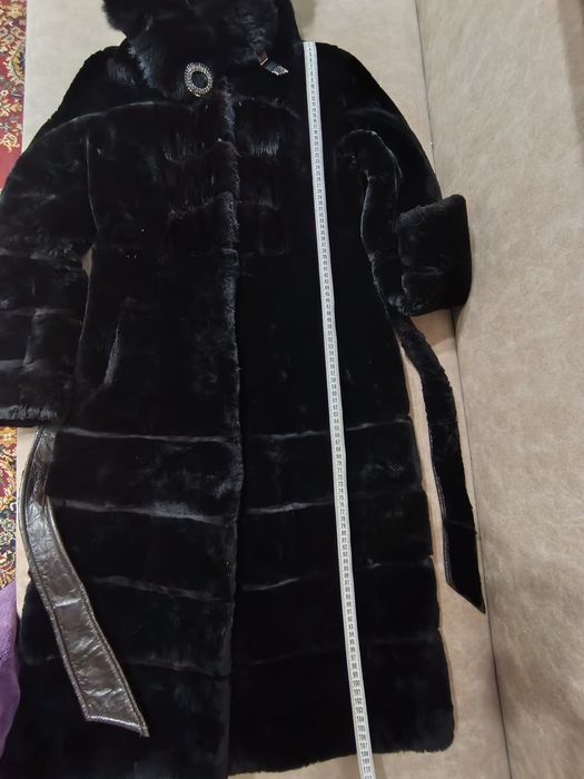 Продам шубу з мутона 46 розмір