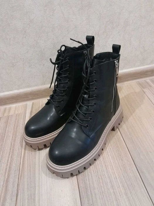 Зимове взуття 41