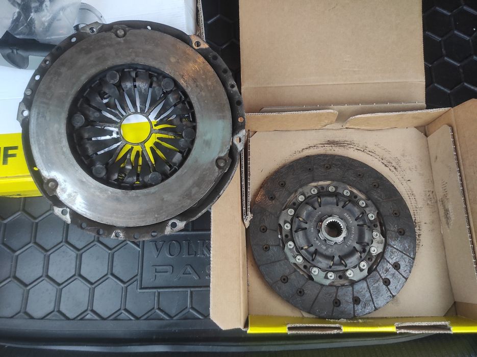 Зчеплення та маховик LuK на Volkswagen Passat b7 2.0 tdi