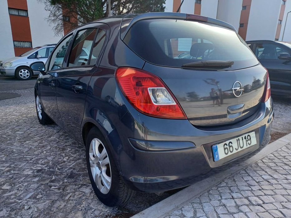 Opel Corsa 1.2 Enjoy 2010