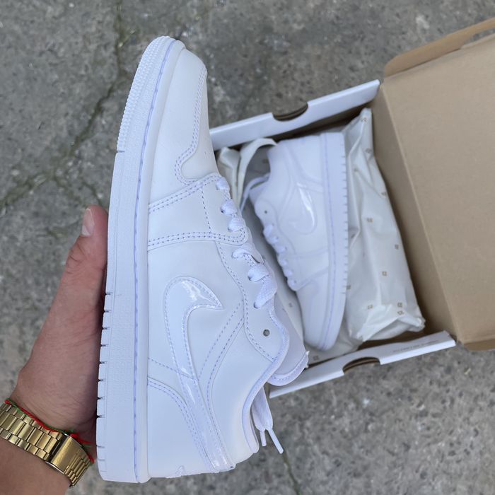 Nike Air Jordan 1 Low DV0990 111 женские кроссовки жіночі кросівки