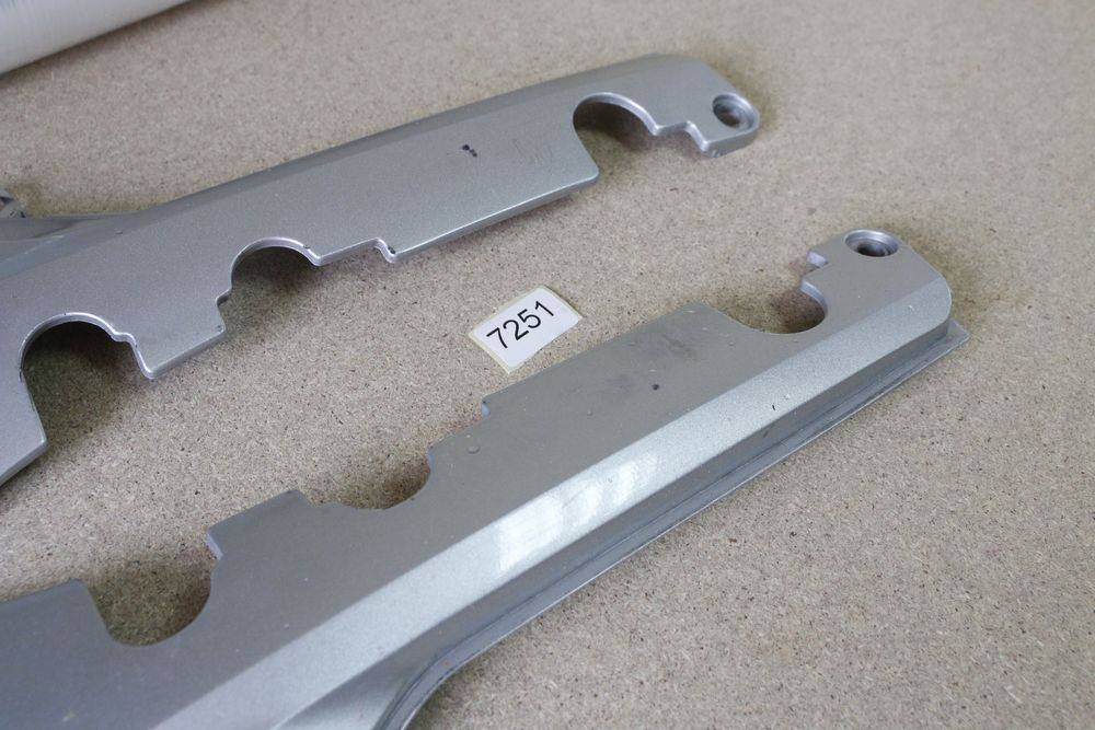 7251 Osłony podestu komplet owiewki bok Honda Goldwing Gl1800