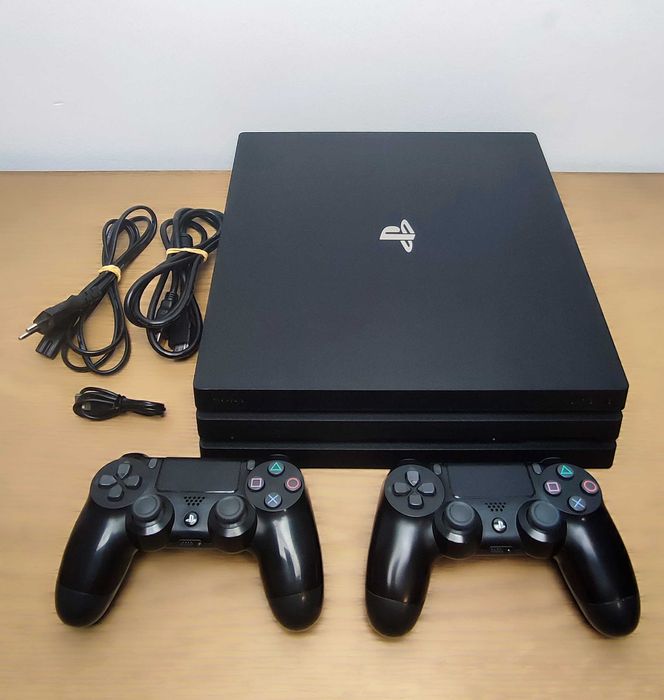 PLAYSTATION 4 PRO 7216 + 2 x PAD + GWARANCJA - Komplet od Sklep AG