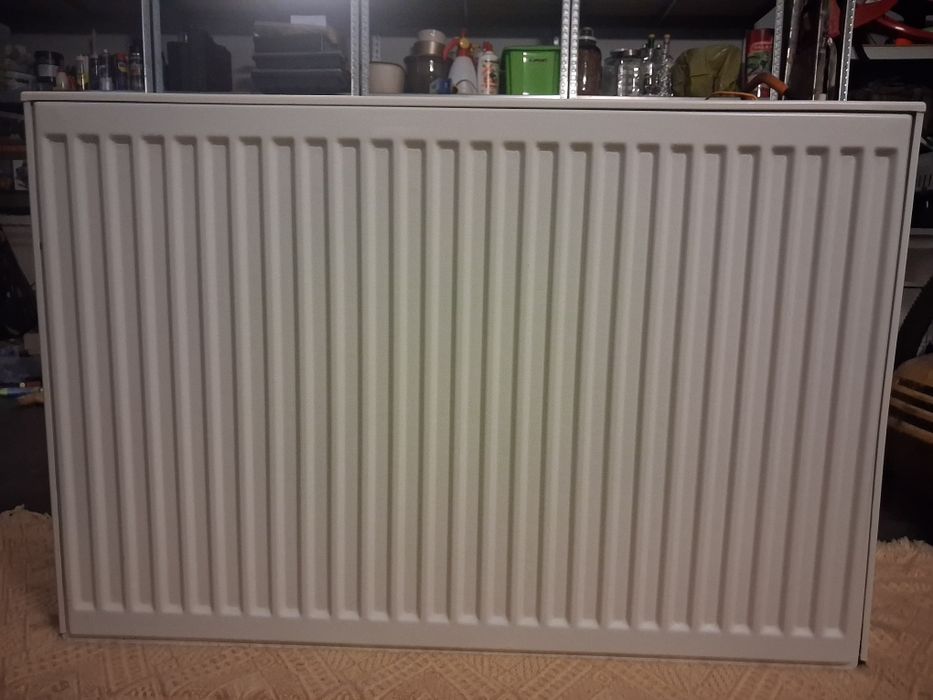 Grzejnik Kermi 90x60x10, podejście dolne