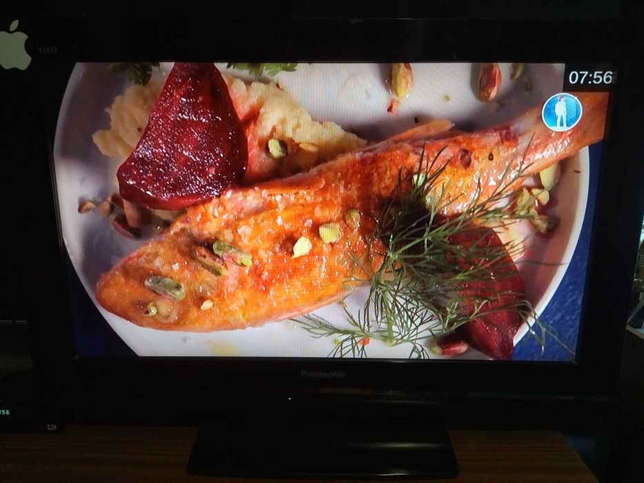 Продаю Телевизор Panasonic TX-R32LX80 (32дюйма).