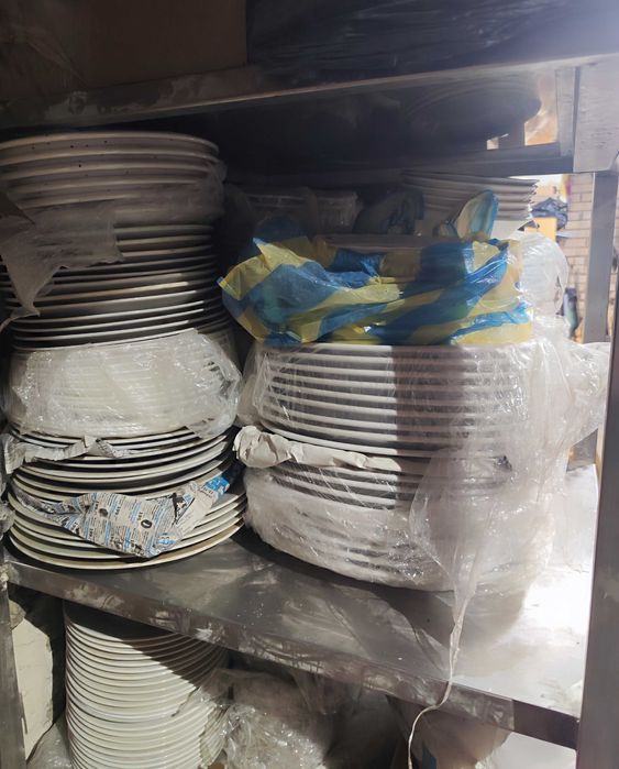 Посуд тарілка блюдо салатник