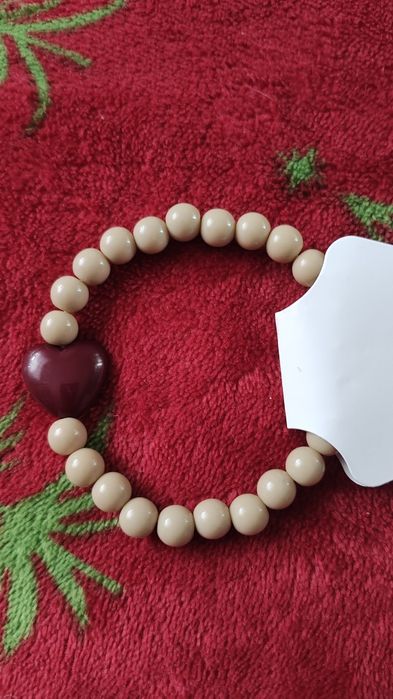 Nowa bransoletka z sercem