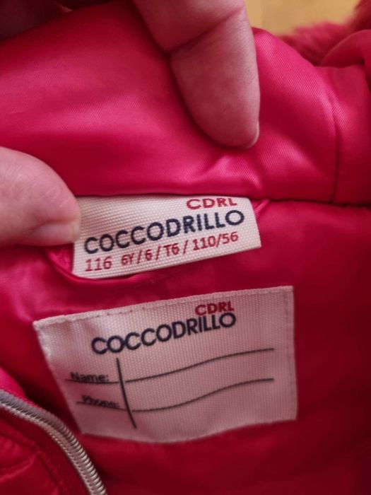 Zimowe kurtki Cocodrillo dla bliźniaczek r 116 dobra cena