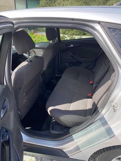 Automovel Ford Focus 2012
