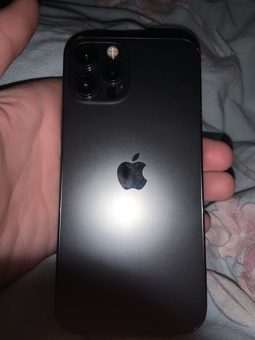 Продам Iphone 12 pro