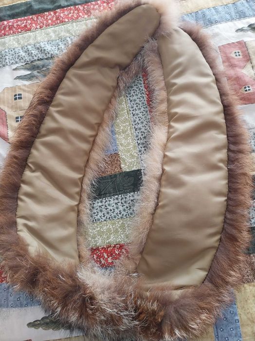 Gola de pêlo, muito quente e em muito bom estado