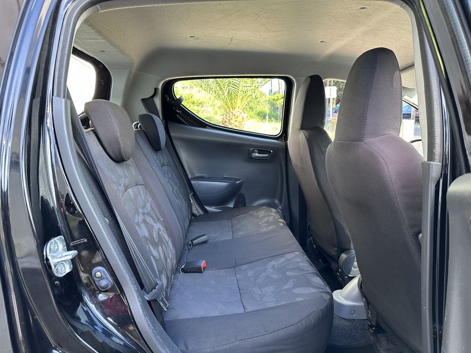 Suzuki Alto 1.0 com 160 kms 5 portas !