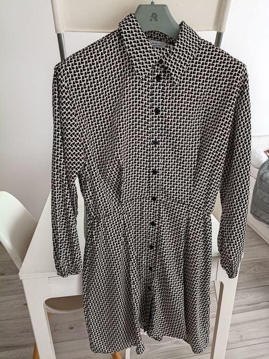 Sukienka Reserved rozm L