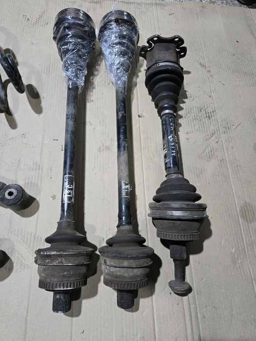Полуось задняя передняя Audi A6 C5 4B0501203C привод шрус ауди а6 с5