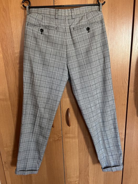 Elegancki garnitur ZARA MAN – szary w kratę