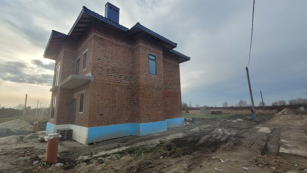 Будинок Окремостоячий Котедж