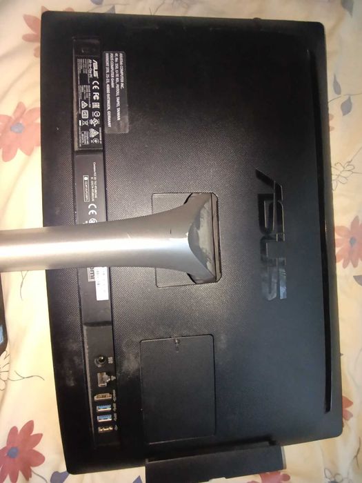 Моноблок Asus V2001B