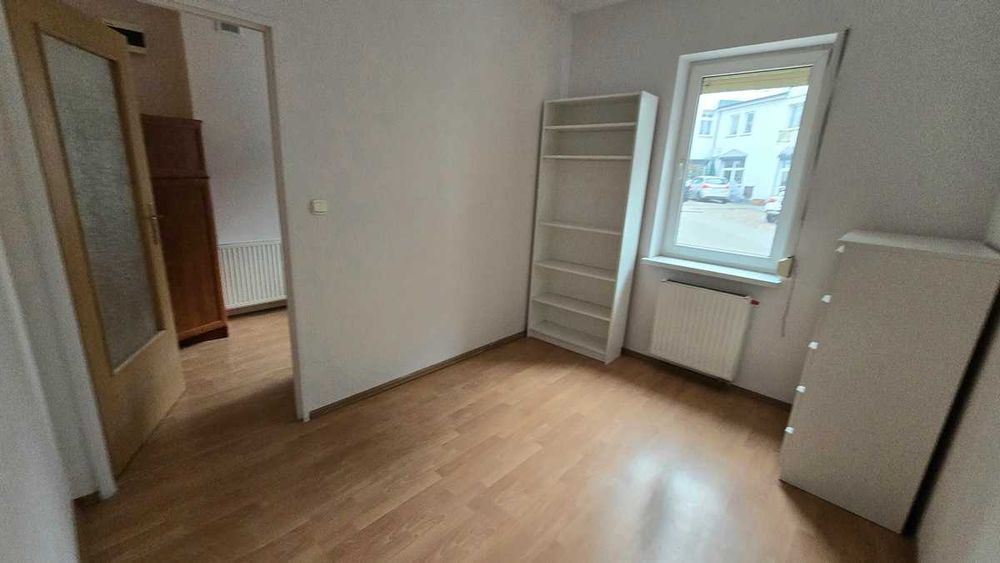 Częściowo umeblowane mieszkanie w centrum/ w cenie opłata do wspólnoty