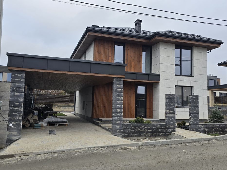 Сучасний будинок 195 м2 з ремонтом містечко с. Ходосівка Мануфактура