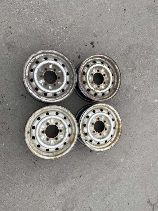 Диски залізні 6x139.7 R15 Nissan Mitsubishi Ford Opel Jeep
