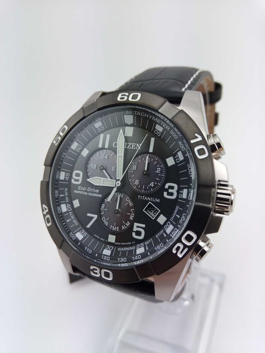 Мужские титановые часы Citizen BL5558-15H вечник, будильник, хронограф