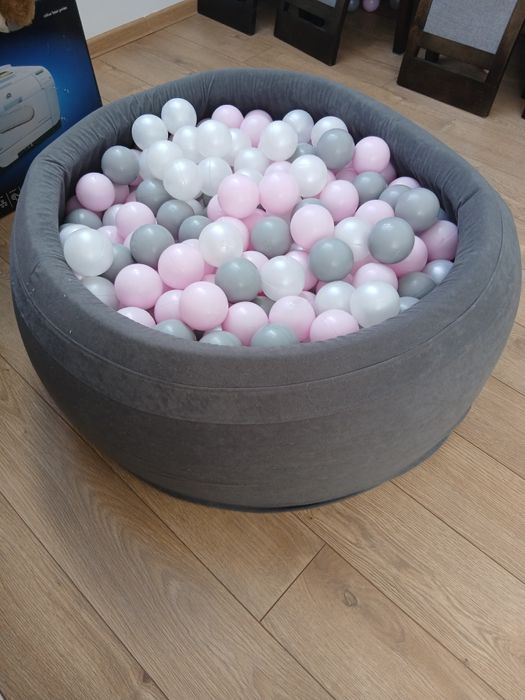 Basen z kulkami dla dzieci